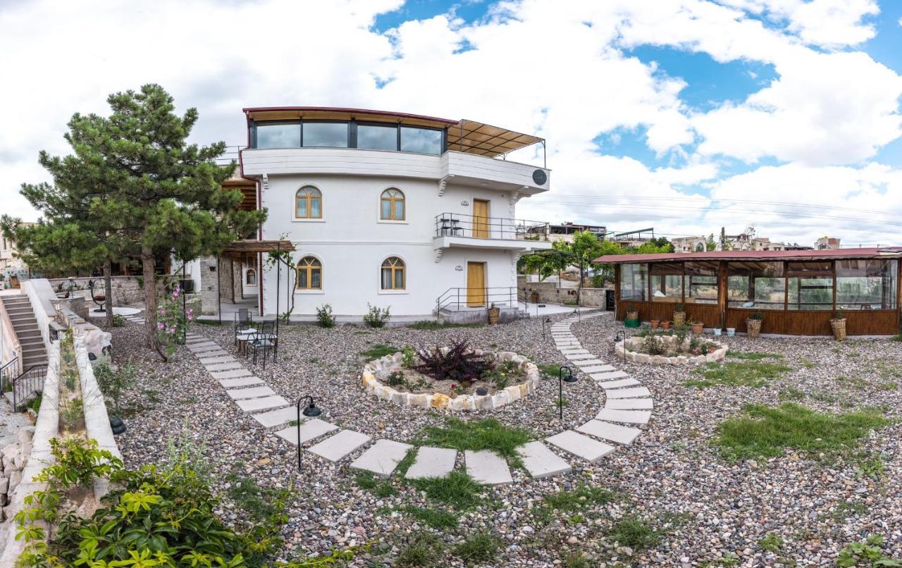 Cappadocia Naif Hotel - Adults Only Гьореме Екстериор снимка